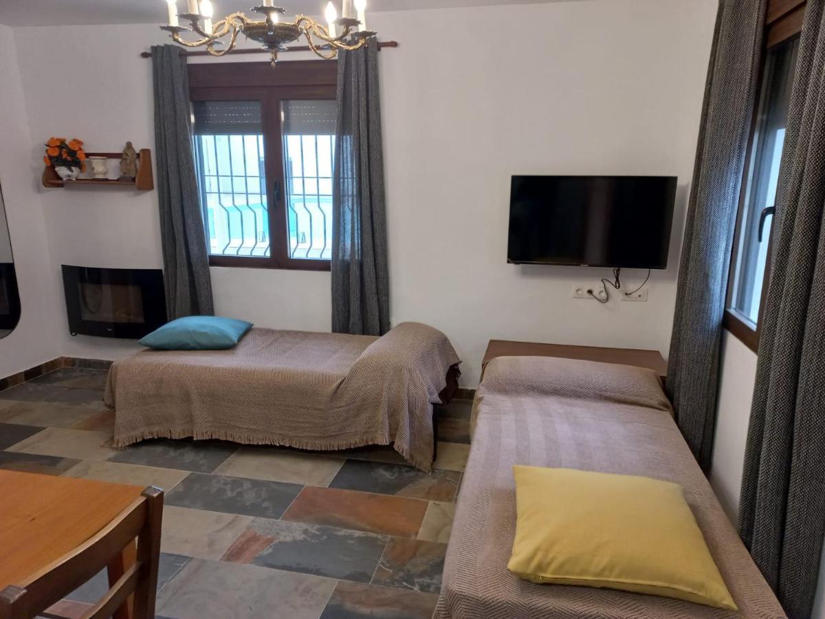 Villa Senia Tomaset III Onil Esterno foto